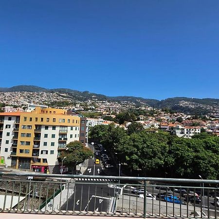 Garden And Seaview Apartment - Free Parking Funchal  Bagian luar foto