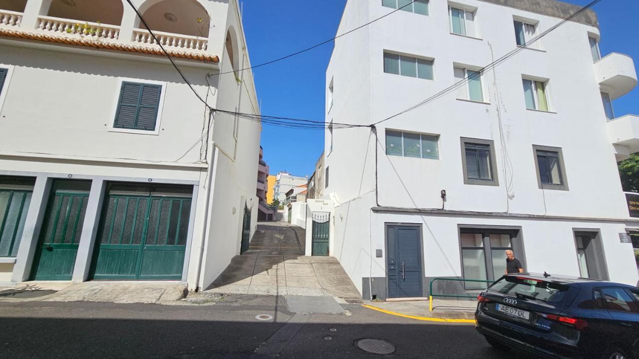Garden And Seaview Apartment - Free Parking Funchal  Bagian luar foto
